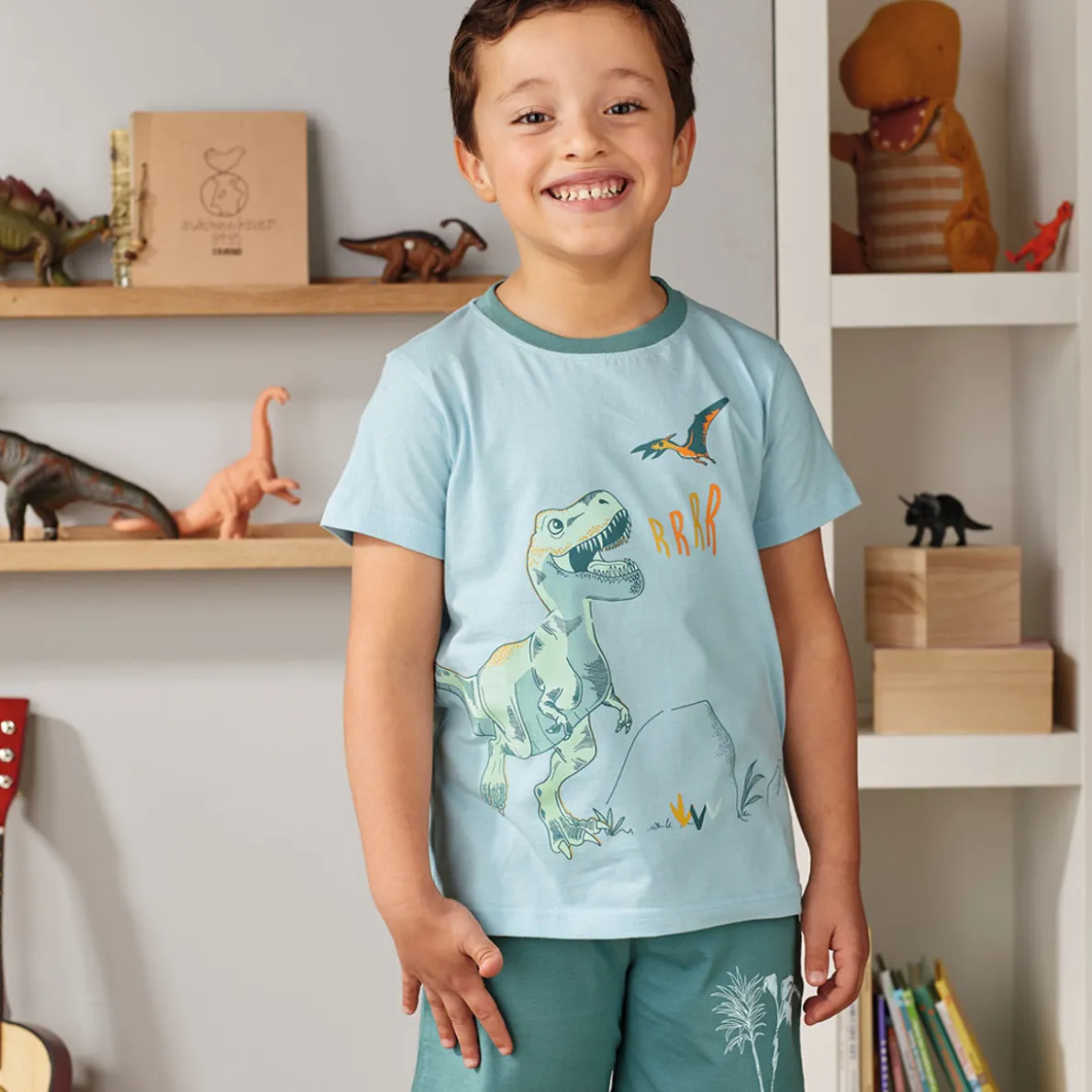Dino et compagnie 2 pyjamas