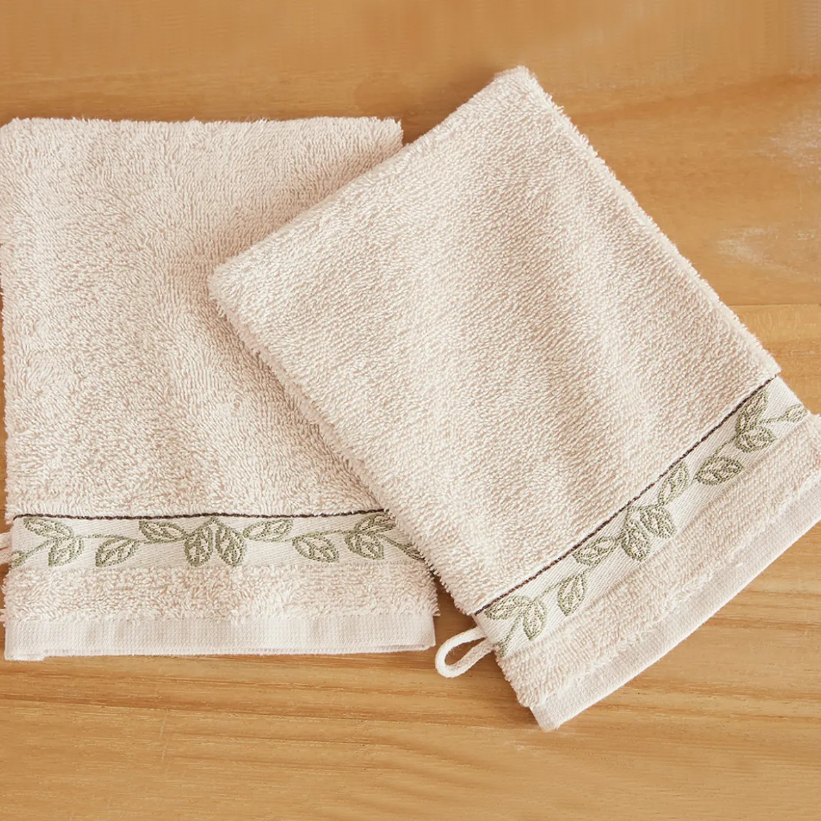 La famille d'Henry 2 gants de toilette