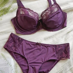 Léa Soutien-gorge