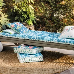 Un oiseau sur la branche Matelas d'assise